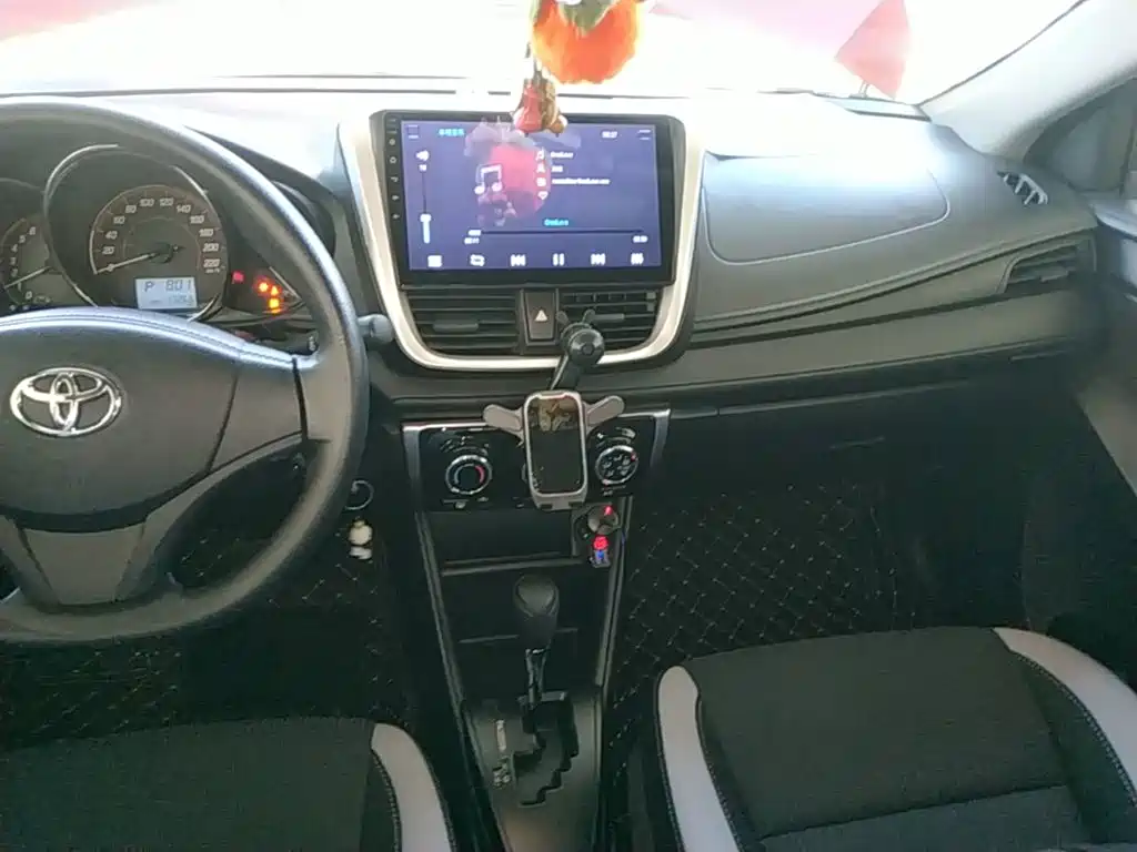 Toyota Yaris, миниатюра 13