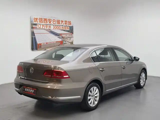 Volkswagen Magotan 2012 Facelift 1.8TSI Luxury — фото 2
