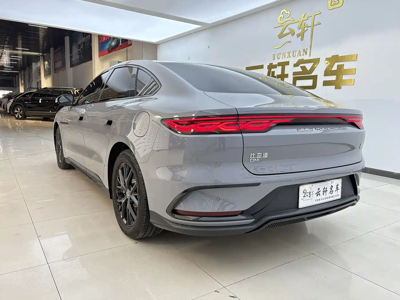 BYD Han 2025 DM-i 125KM Elite фото 15