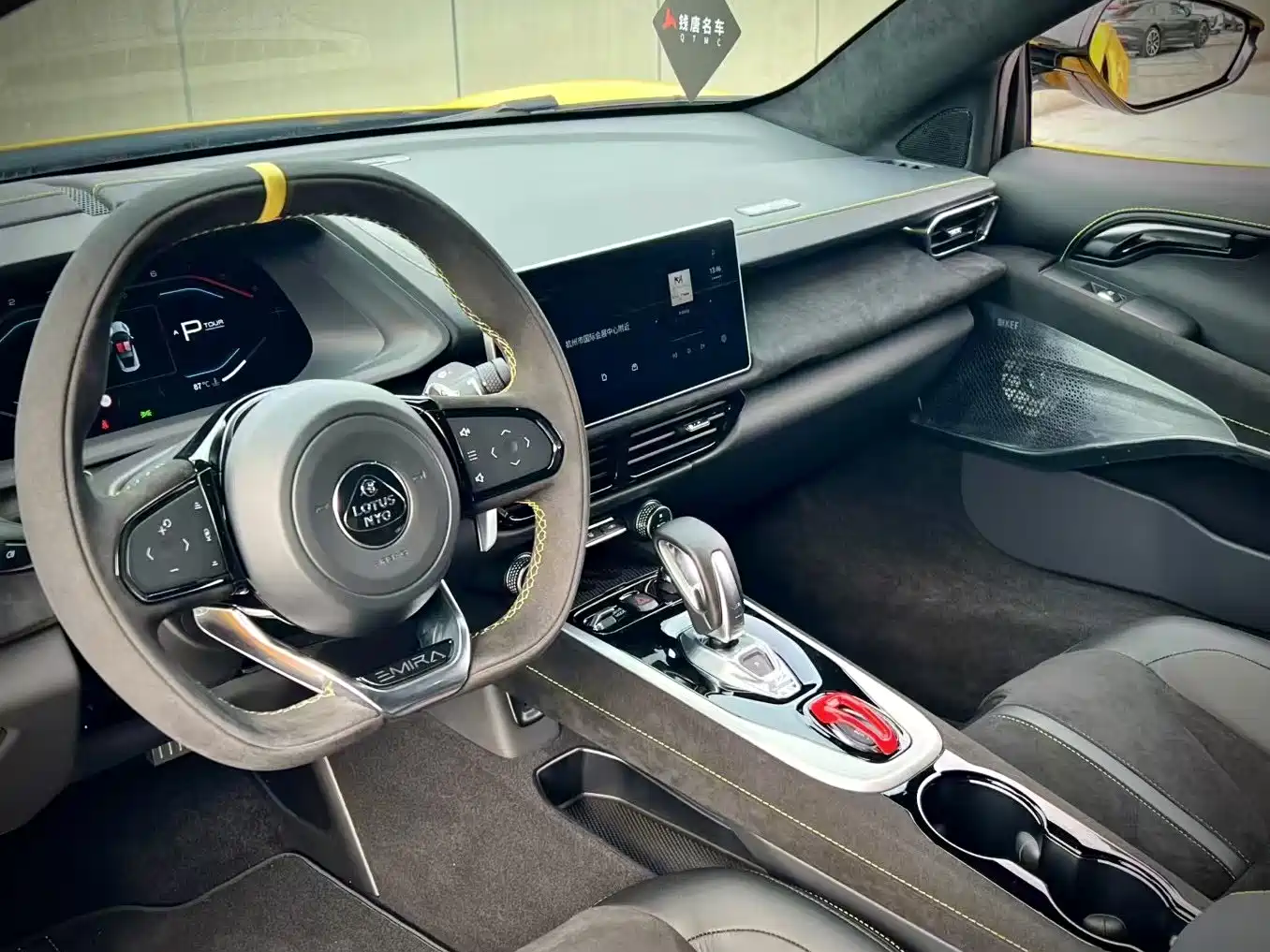 Lotus Cars EMIRA 2021 2.0T DCT First Edition фото 7