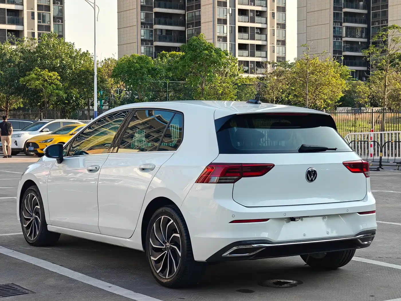 Volkswagen Golf 2021 280TSI DSG Pro фото 15