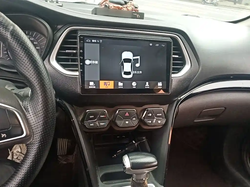 GAC Trumpchi Trumpchi GS4 2015 200T G-DCT Elite Edition фото 10