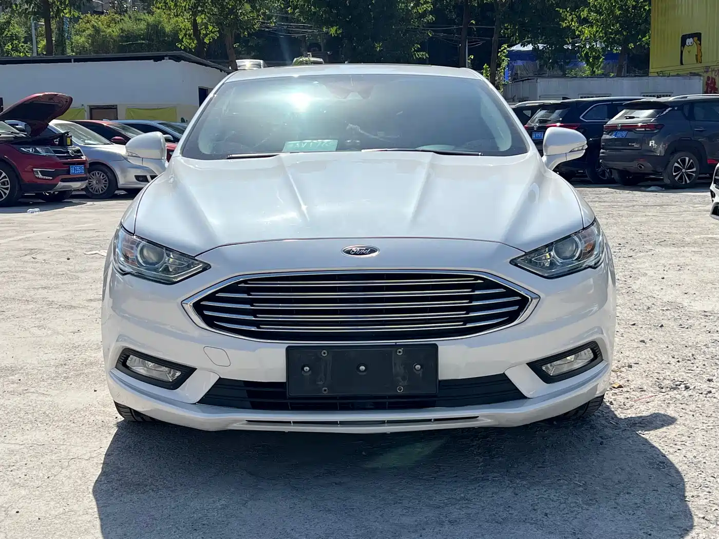 Photo 2 - Ford Mondeo