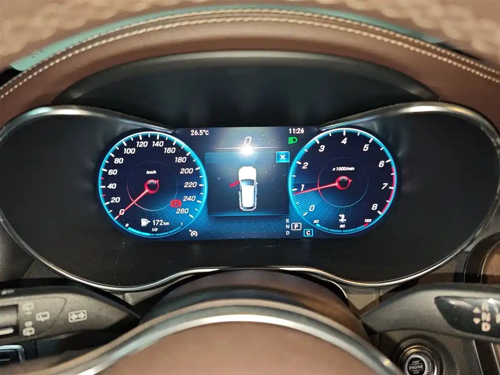 MERCEDES-BENZ GLC