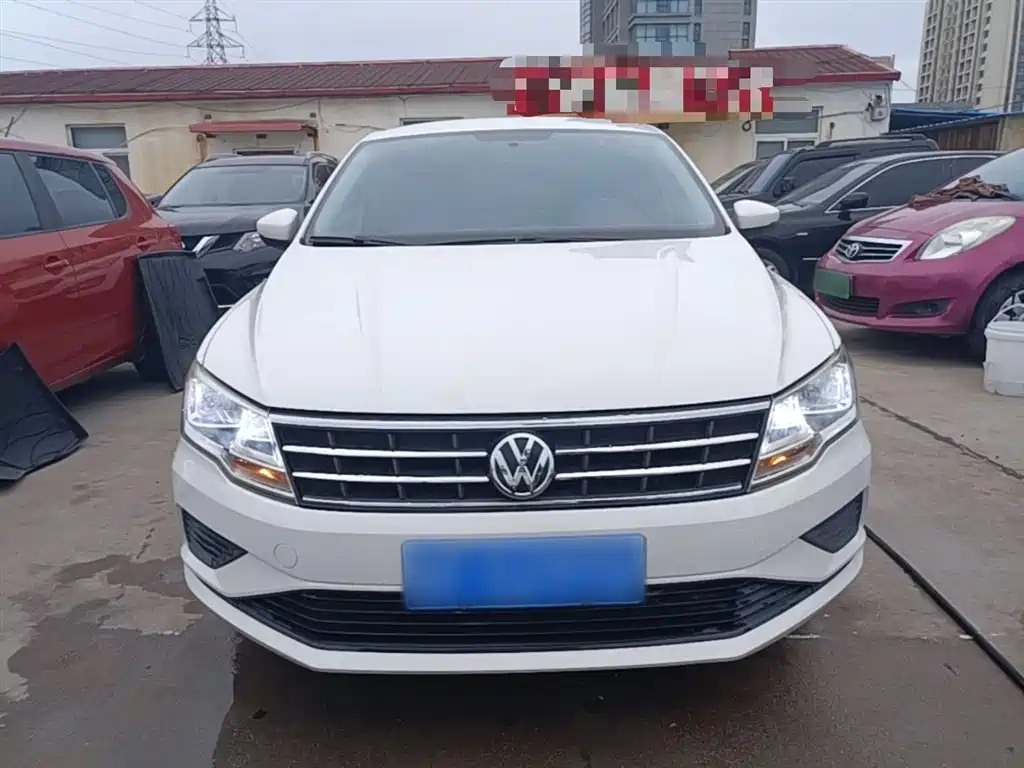 Volkswagen Jetta 2017 1.5L Manual Fashion фото 3