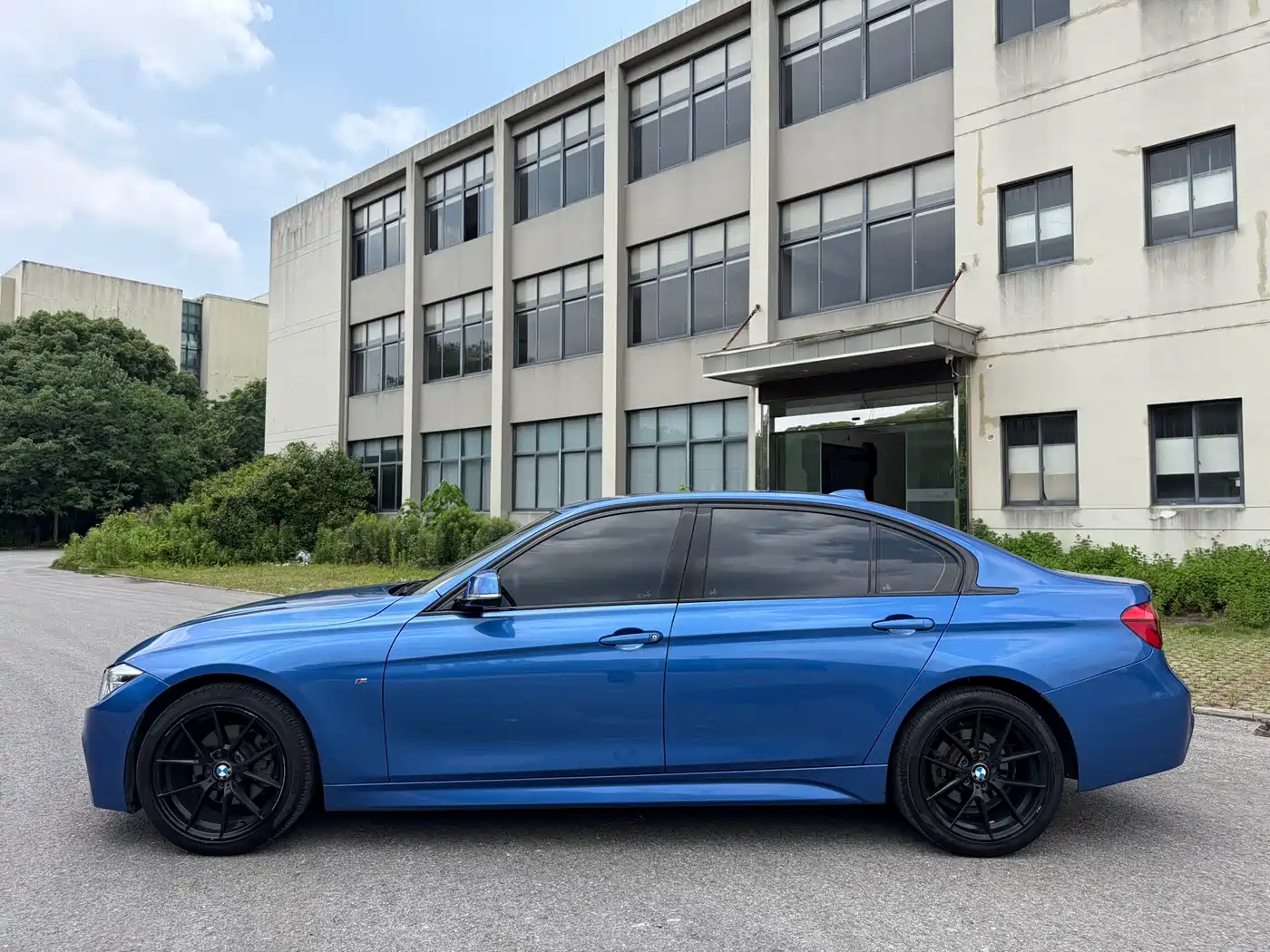 BMW 3 Series 2018 320Li Leading M Sport Package фото 7