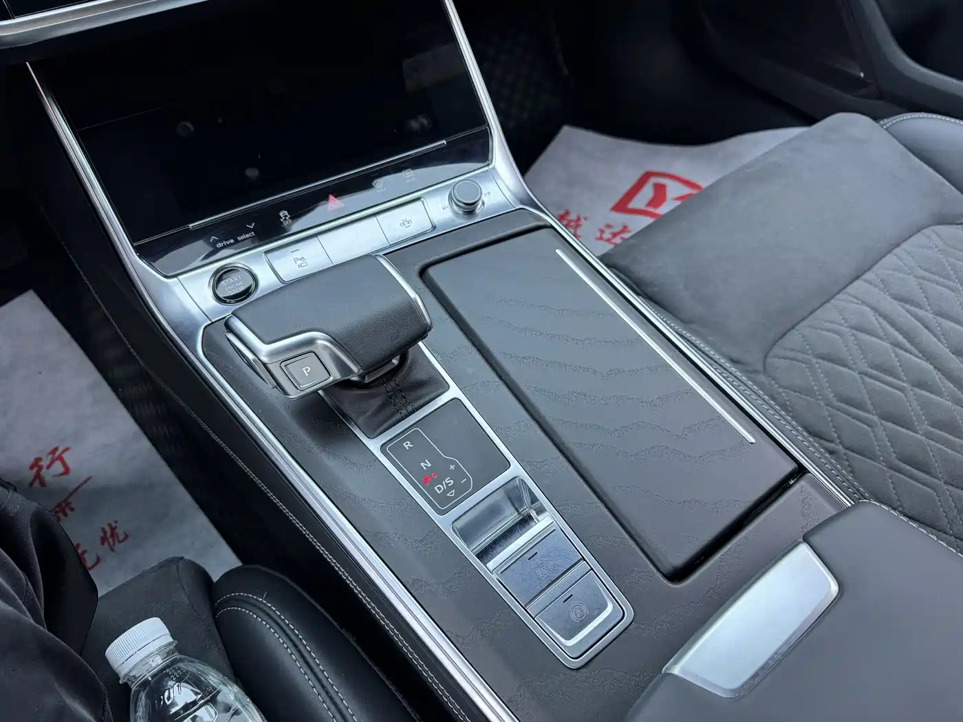 Audi A6L 2024 55 TFSI quattro Exclusive Dynamic фото 13