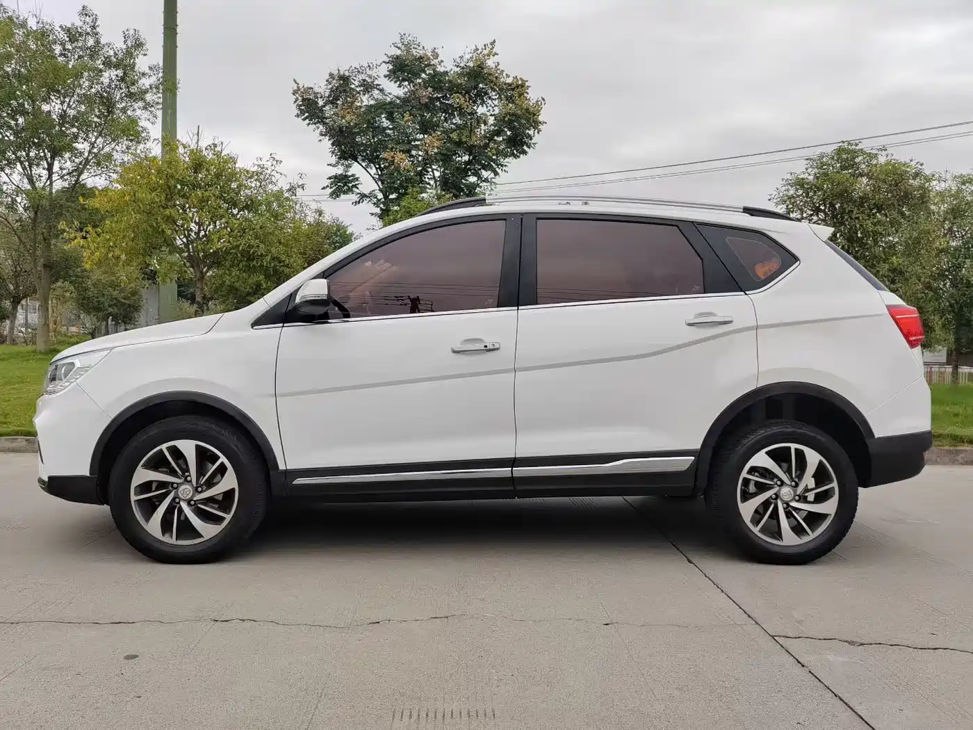 Фото 5 - Baojun 560