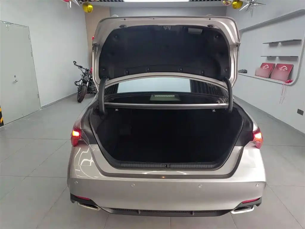 Toyota Avalon 2021 2.5L Luxury Edition фото 15