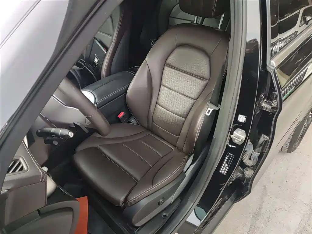 Mercedes-Benz GLC 2022 Facelift II GLC 260 L 4MATIC Luxury фото 15
