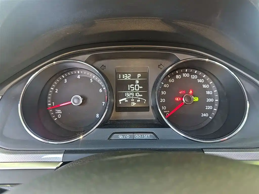 Volkswagen Bora 2016 Model 1.6L Automatic Fashion фото 12