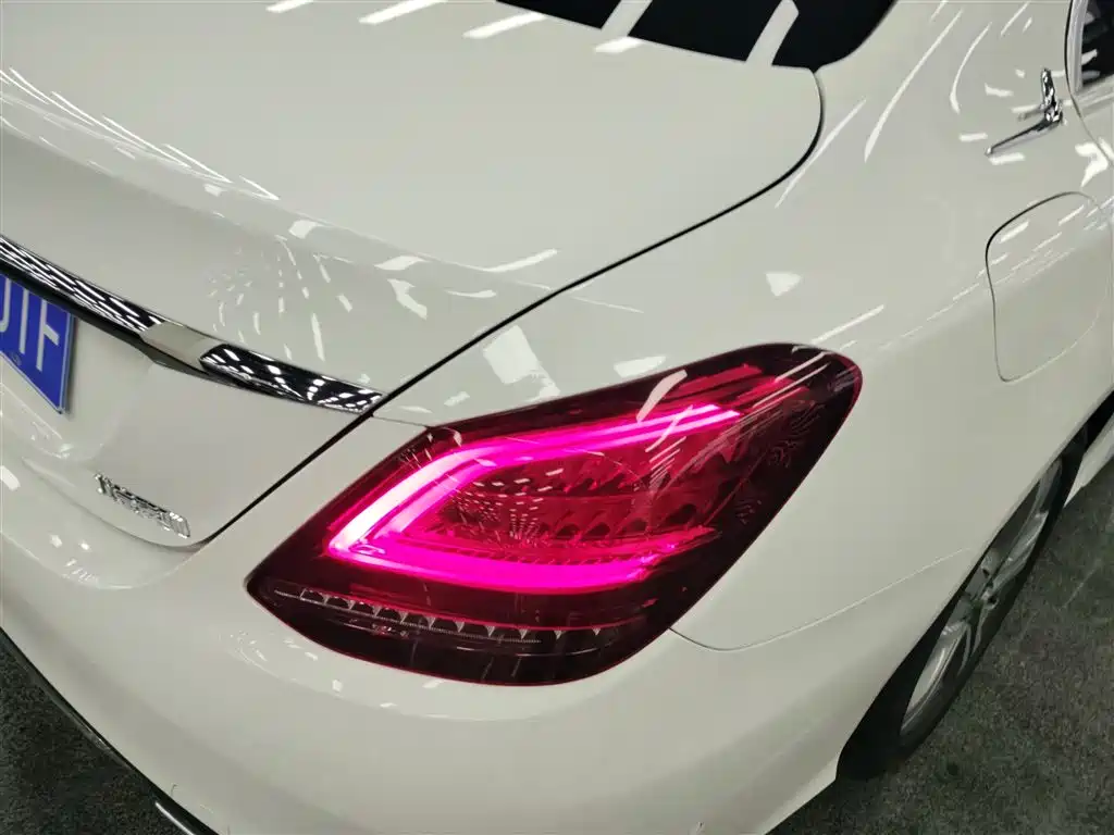 Mercedes-Benz C-Class 2020 C 260 L Sport фото 24