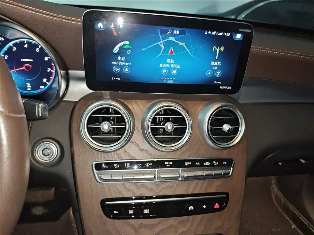 MERCEDES-BENZ GLC