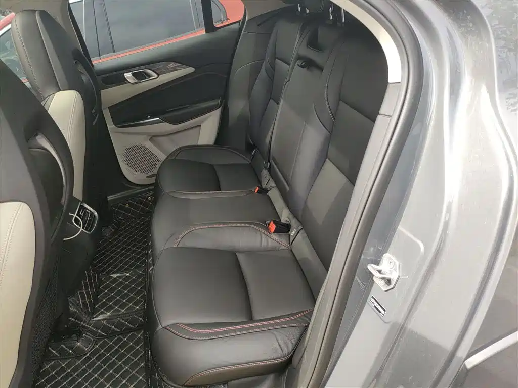 Lynk & Co 02 2019 High Energy Edition 2.0T Automatic 2WD Shine China VI фото 10