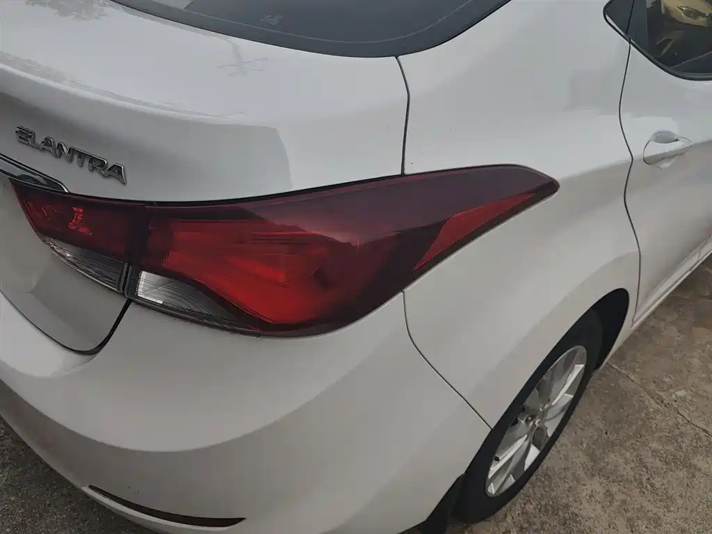 Hyundai Langdong 2016 1.6L Automatic Smart Edition фото 8