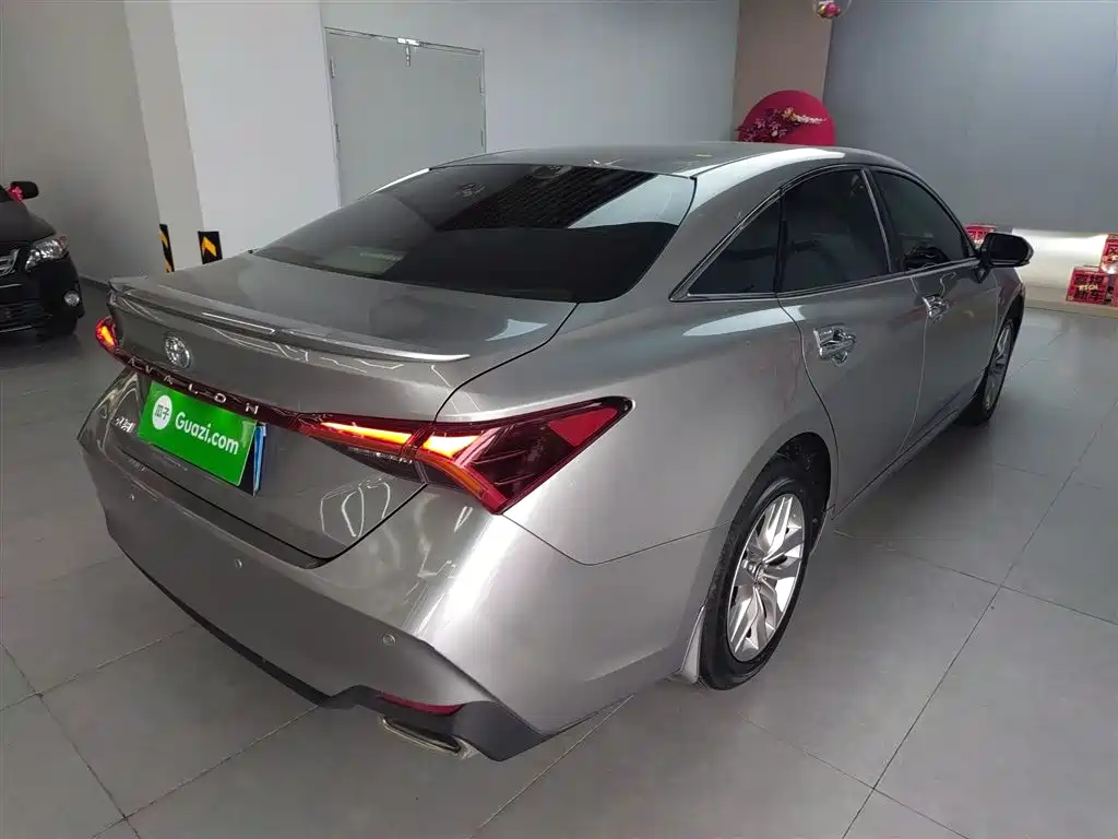 Toyota Avalon 2021 2.5L Luxury Edition фото 5