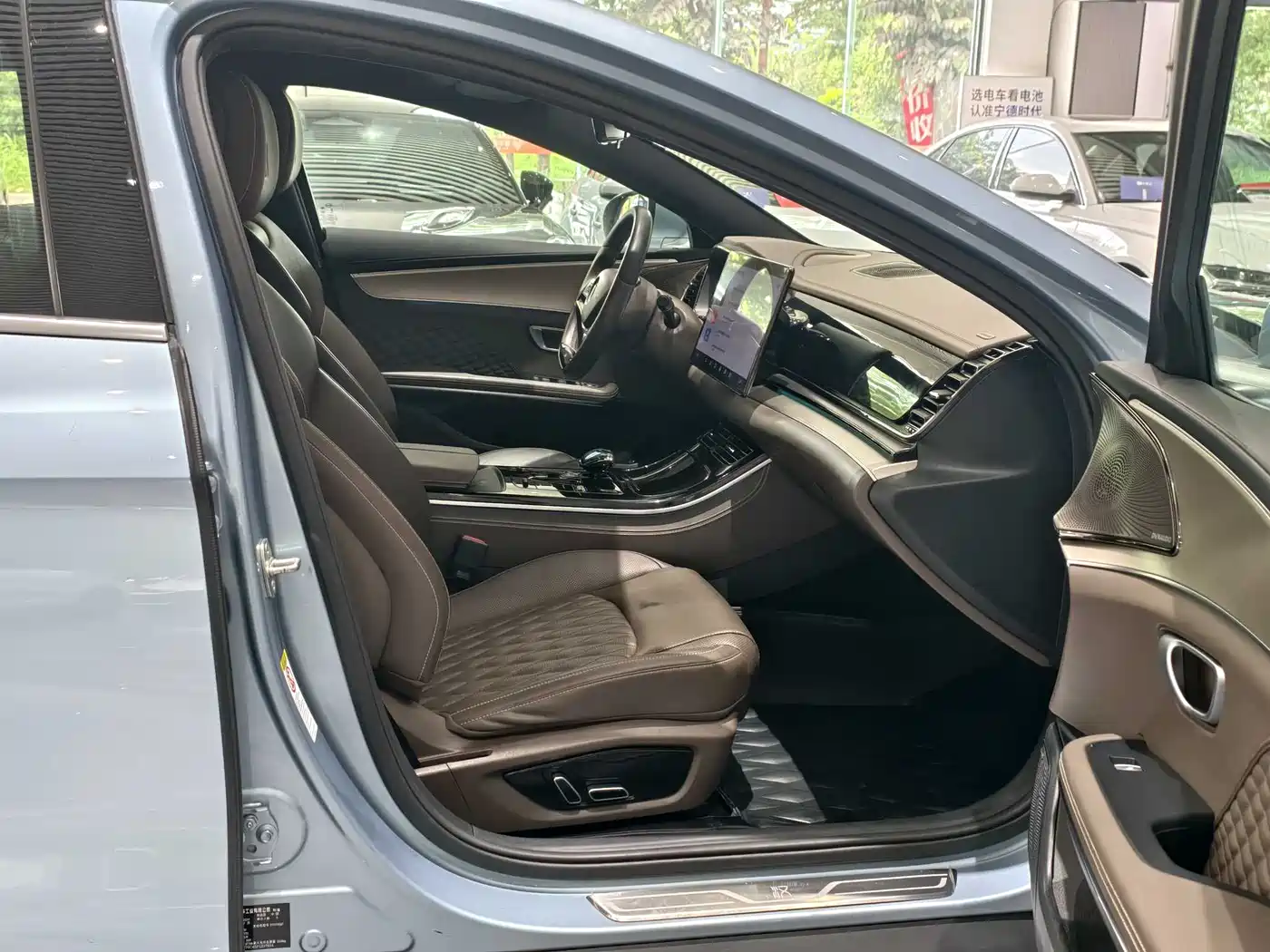 BYD Han 2023 DM-i Champion Edition 121KM Honor фото 27