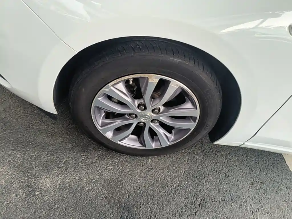 Фото 23 - Buick Excelle