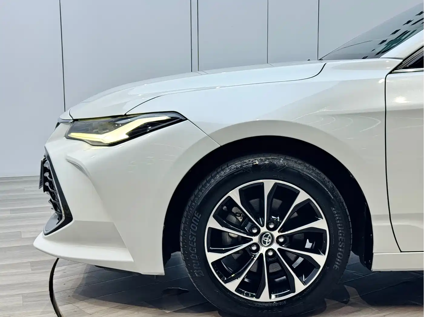 TOYOTA ASIAN DRAGON