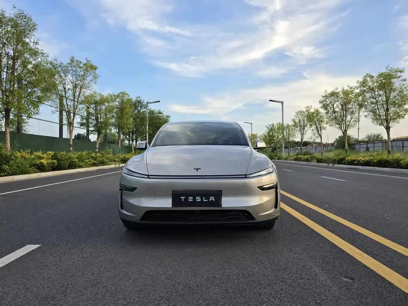 Tesla Model Y L 2026 2025 Facelift Long Range AWD