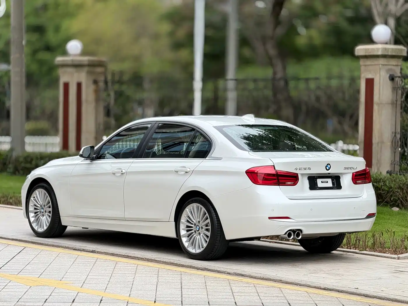 BMW 3 Series 2018 320Li Fashion Style фото 6