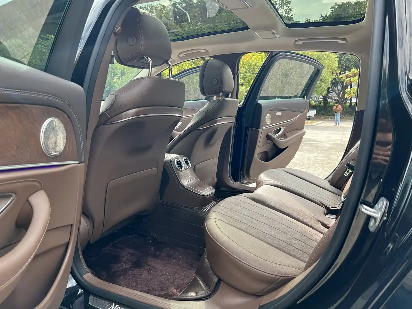 Mercedes-Benz E-Class 2023 Facelift E 300 L Fashion фото 12