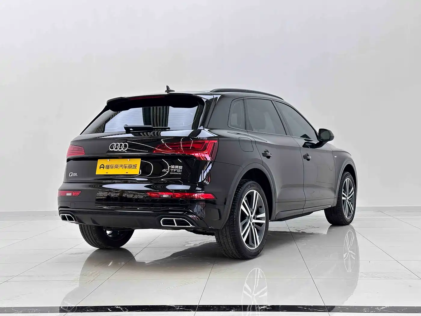 Audi Q5L 2023 40T Luxury Dynamic фото 5