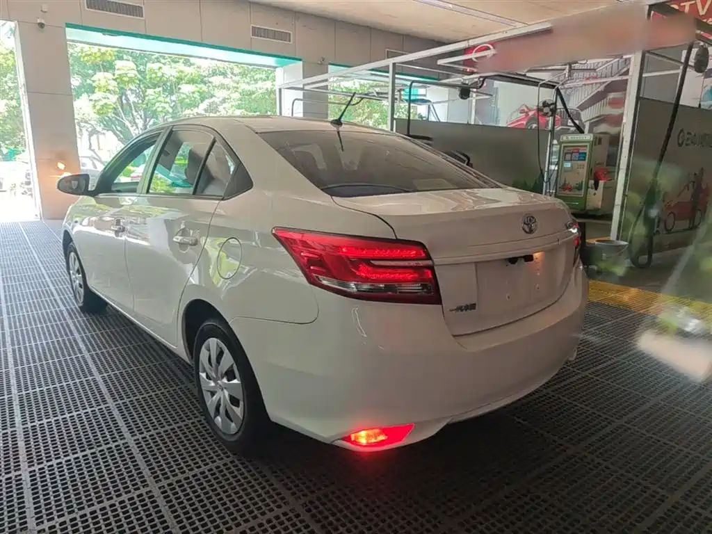 Toyota Vios 2017 1.5L CVT Pioneer фото 5