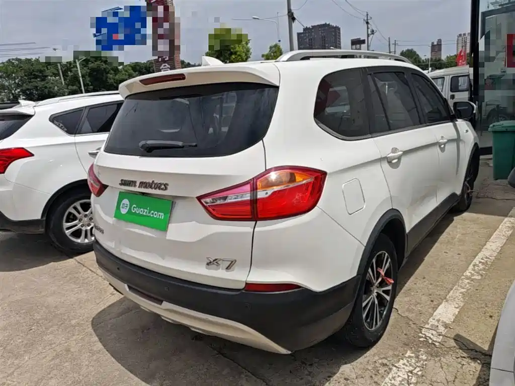 SWM Motor SWM X7 2020 2020 2.0L Manual Comfort 7-seater