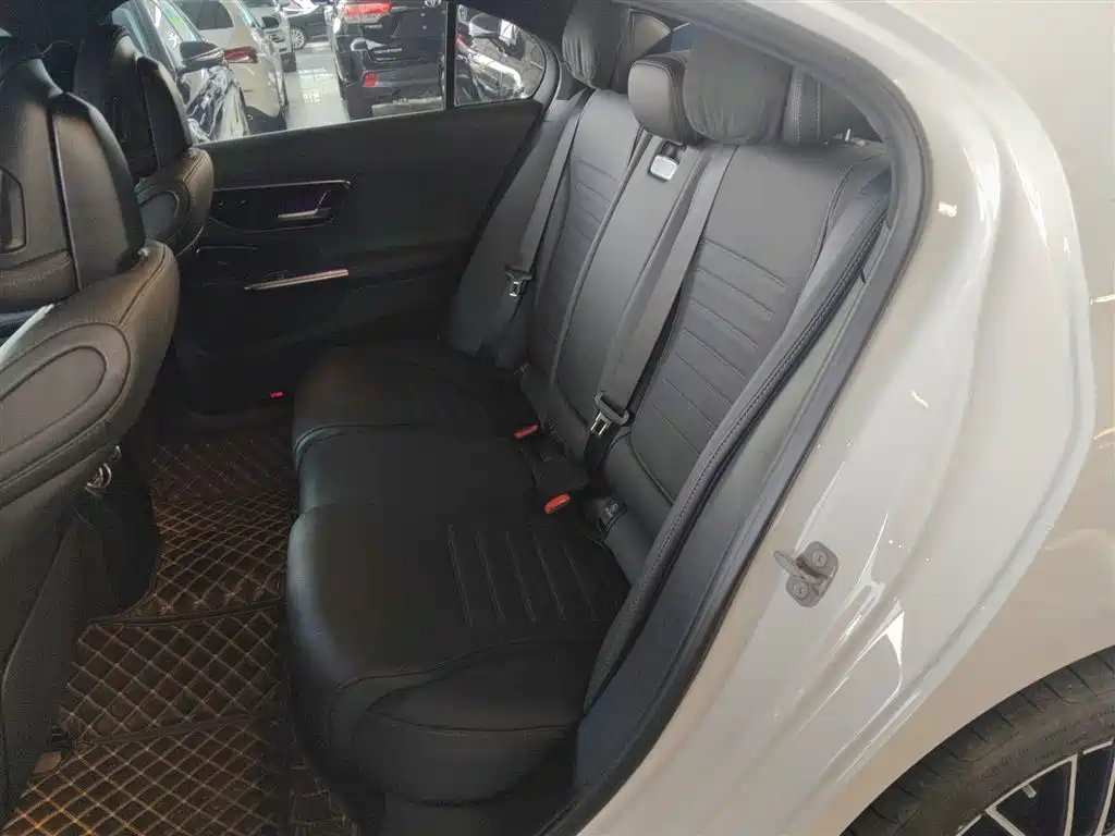Mercedes-Benz C-Class 2024 Facelift C 260 L Sport фото 13