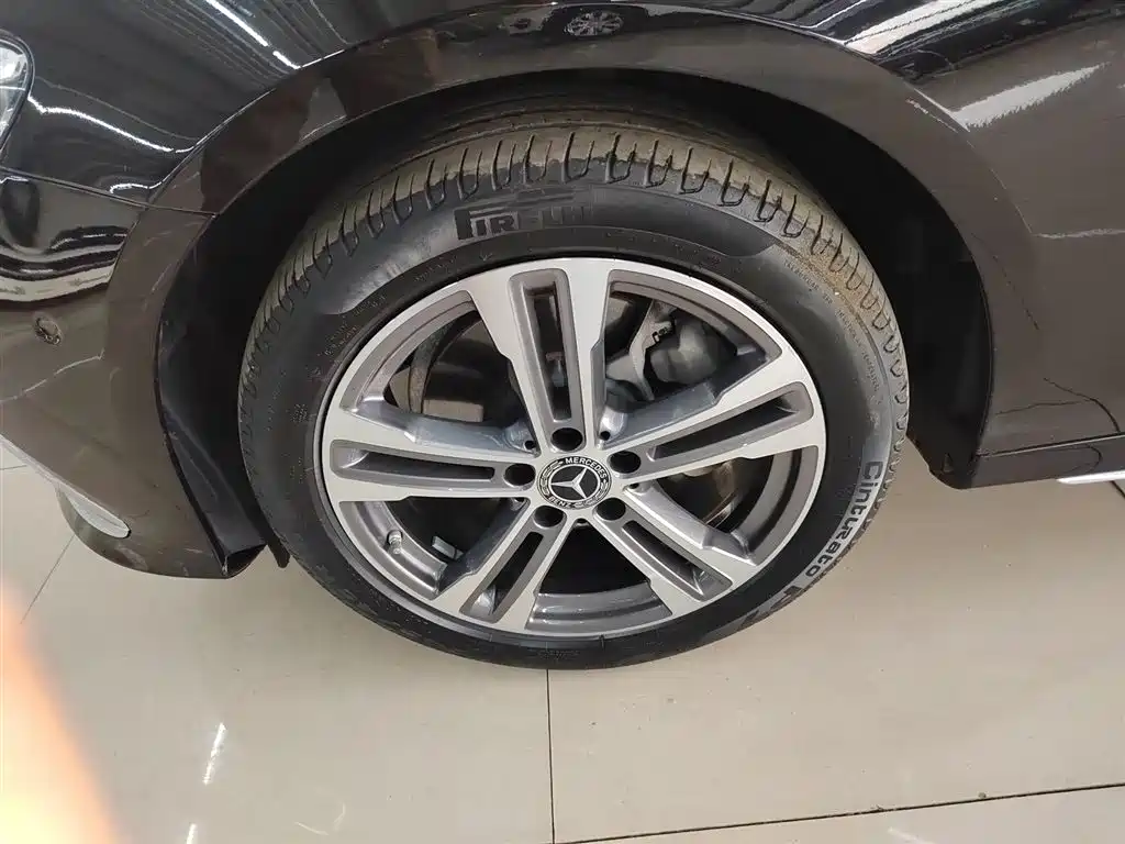 Mercedes-Benz E-Class 2023 E 260 L Sport фото 25
