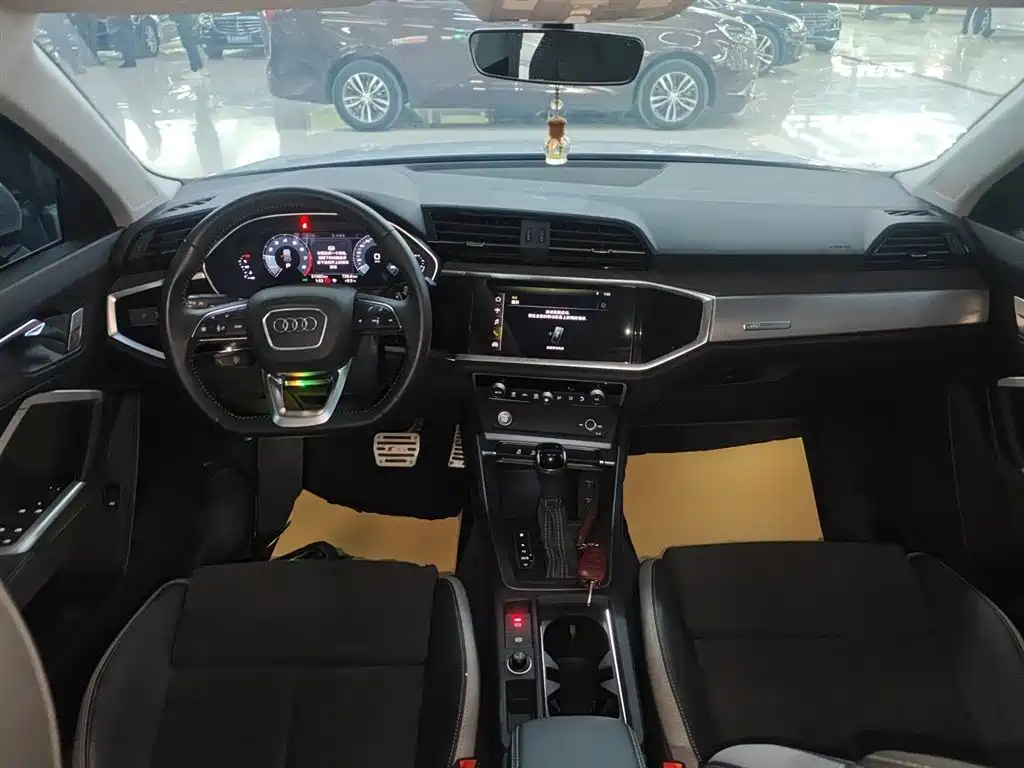 Audi Q3 2020 35 TFSI Fashion Dynamic фото 6