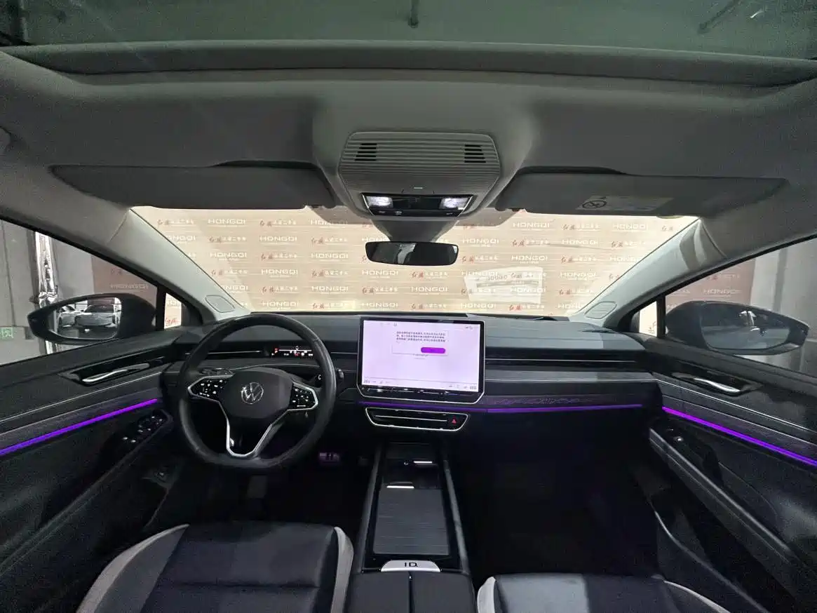 VOLKSWAGEN ID.7 VIZZION