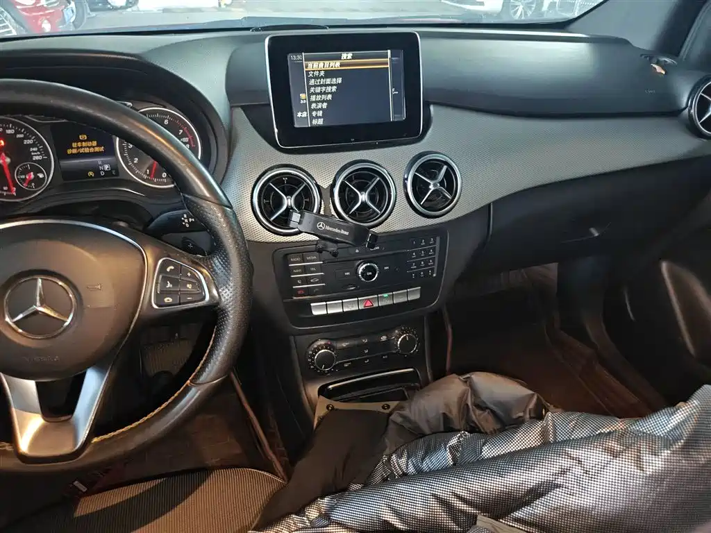 Mercedes-Benz B-Class 2015 B 200 Dynamic фото 9