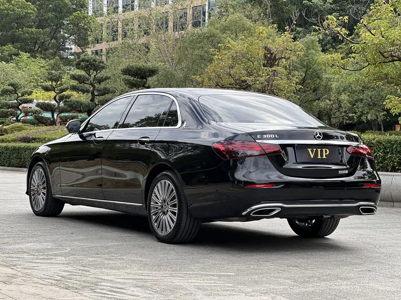 Mercedes-Benz E-Class 2023 Facelift E 300 L Fashion фото 23