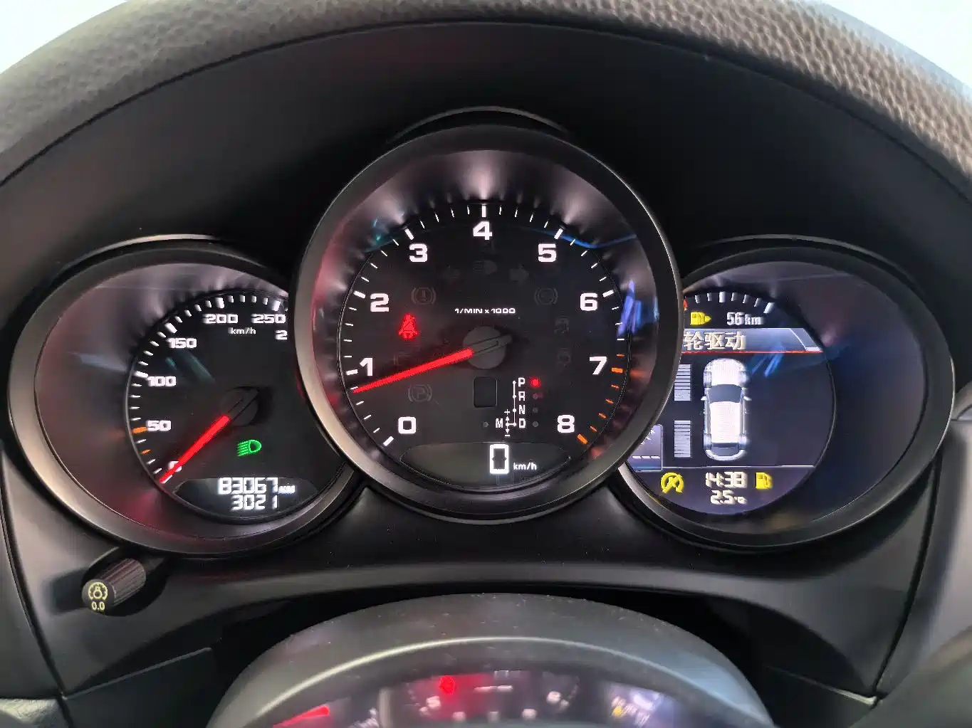 Porsche Macan 2017 Macan 2.0T фото 8