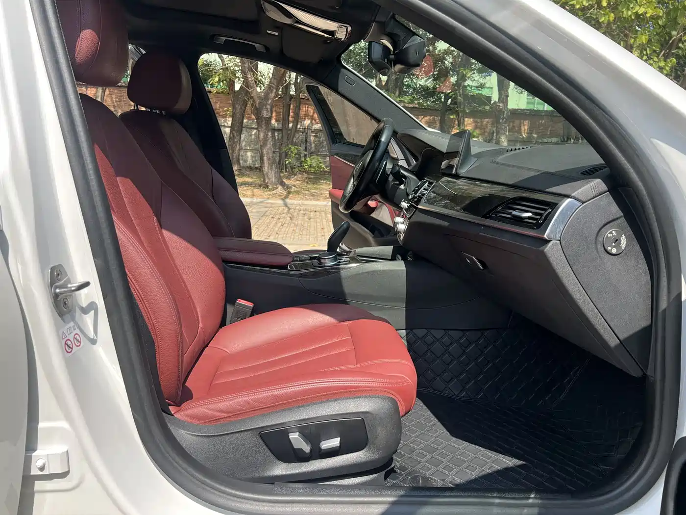 BMW 5 Series 2019 530Li Leading M Sport Package фото 8