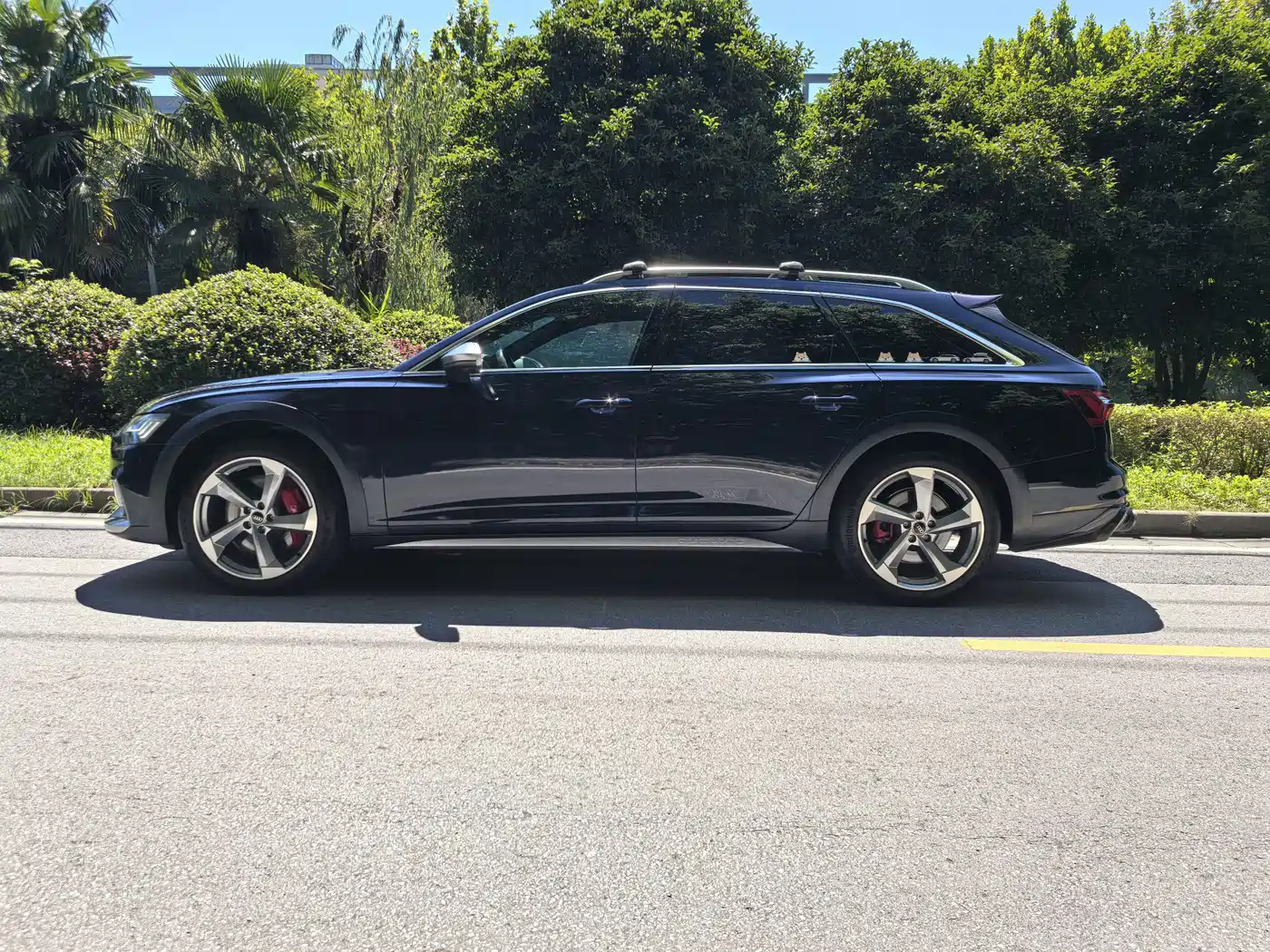 Audi A6 (Import) 2023 2022 allroad quattro Explorer 55 TFSI Premium Off-road
