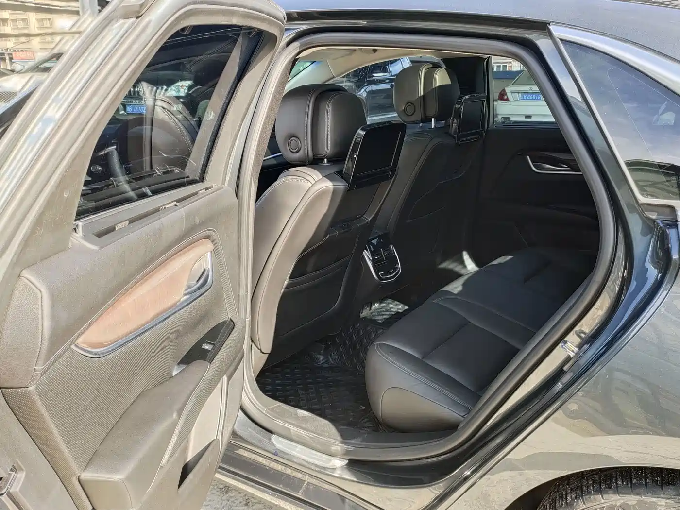 Cadillac XTS 2013 2013 28T Luxury