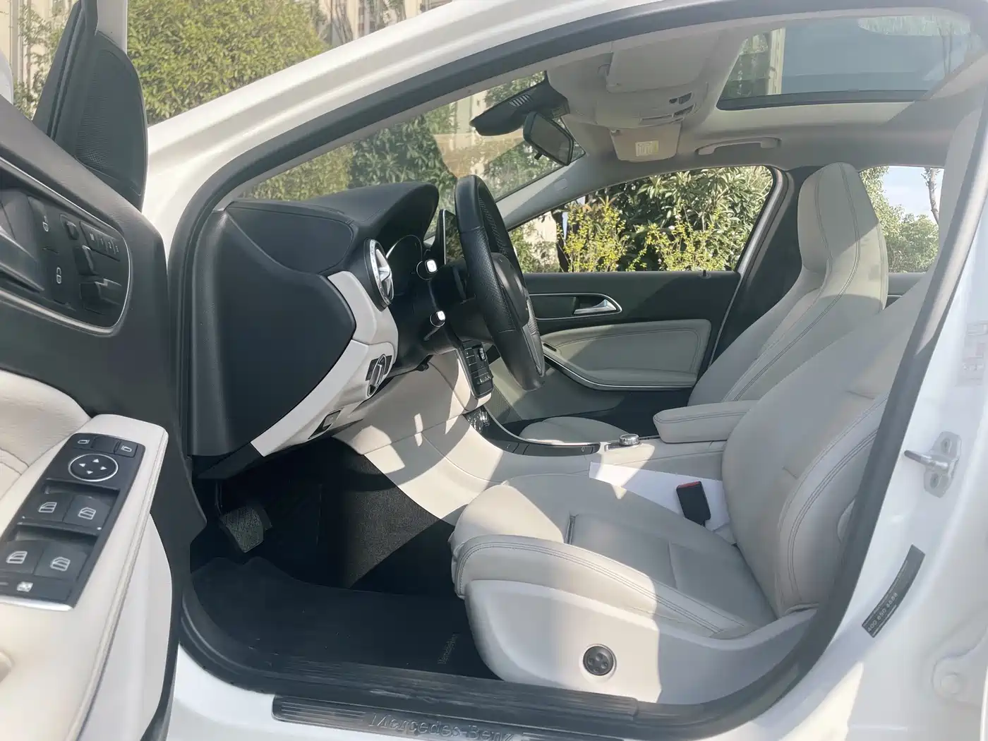 Mercedes-Benz GLA 2016 GLA 220 4MATIC Fashion фото 4