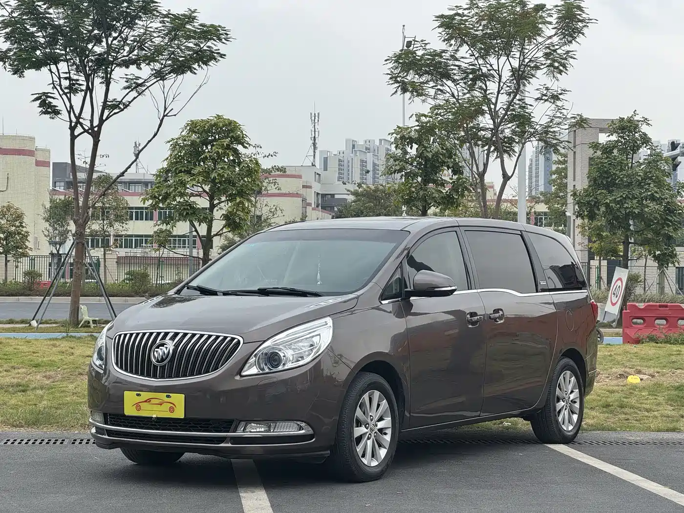 Buick GL8 2015 2.4L Luxury Business Exclusive Edition