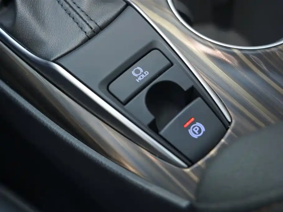 Toyota Camry 2019 2.0G Luxury Edition China VI фото 19