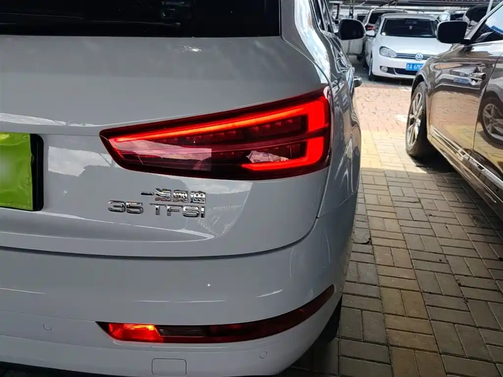 Audi Q3 2018 30th Anniversary Edition 35 TFSI Fashion фото 8