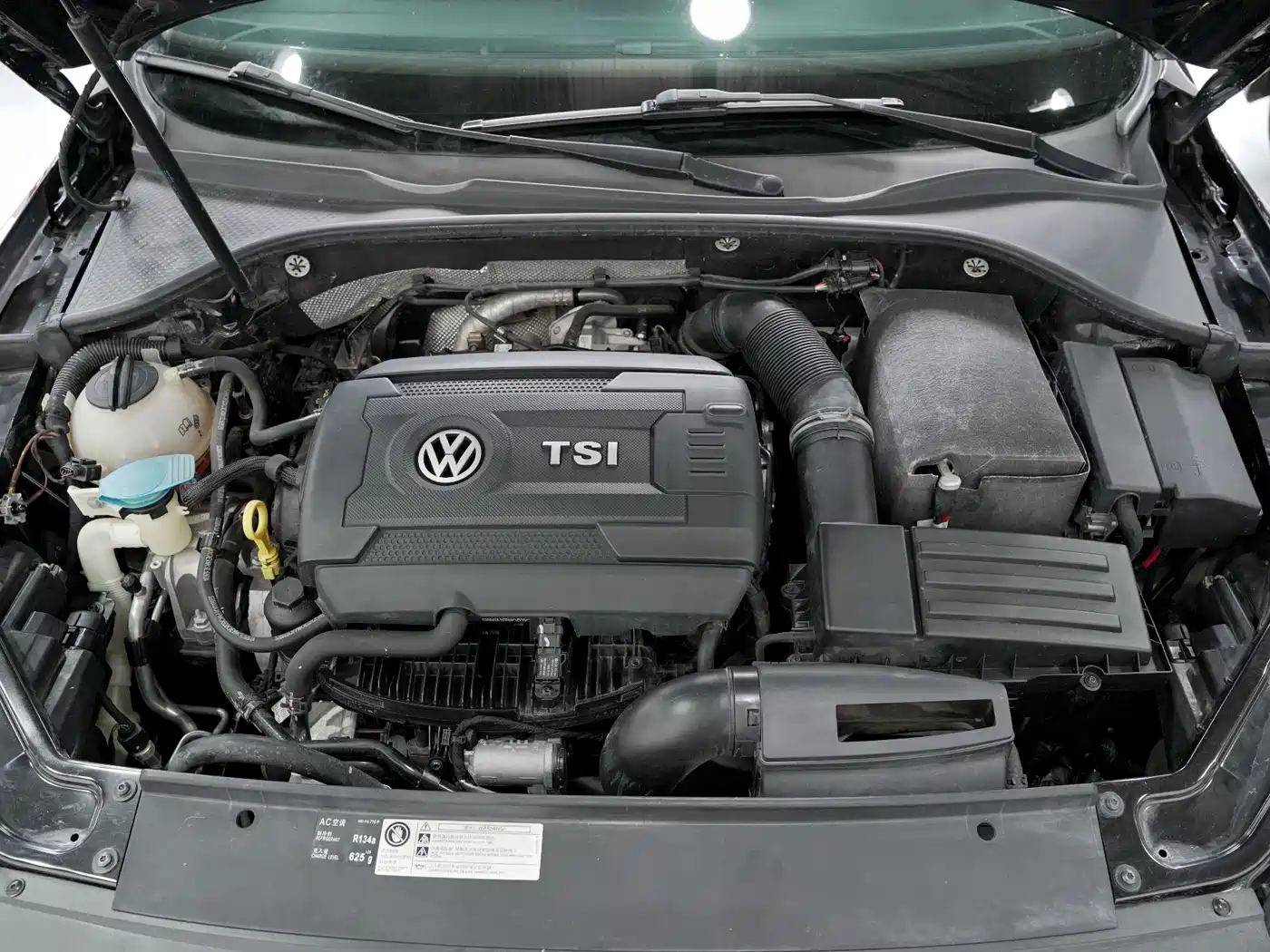Volkswagen Passat 2017 330TSI DSG Luxury фото 20