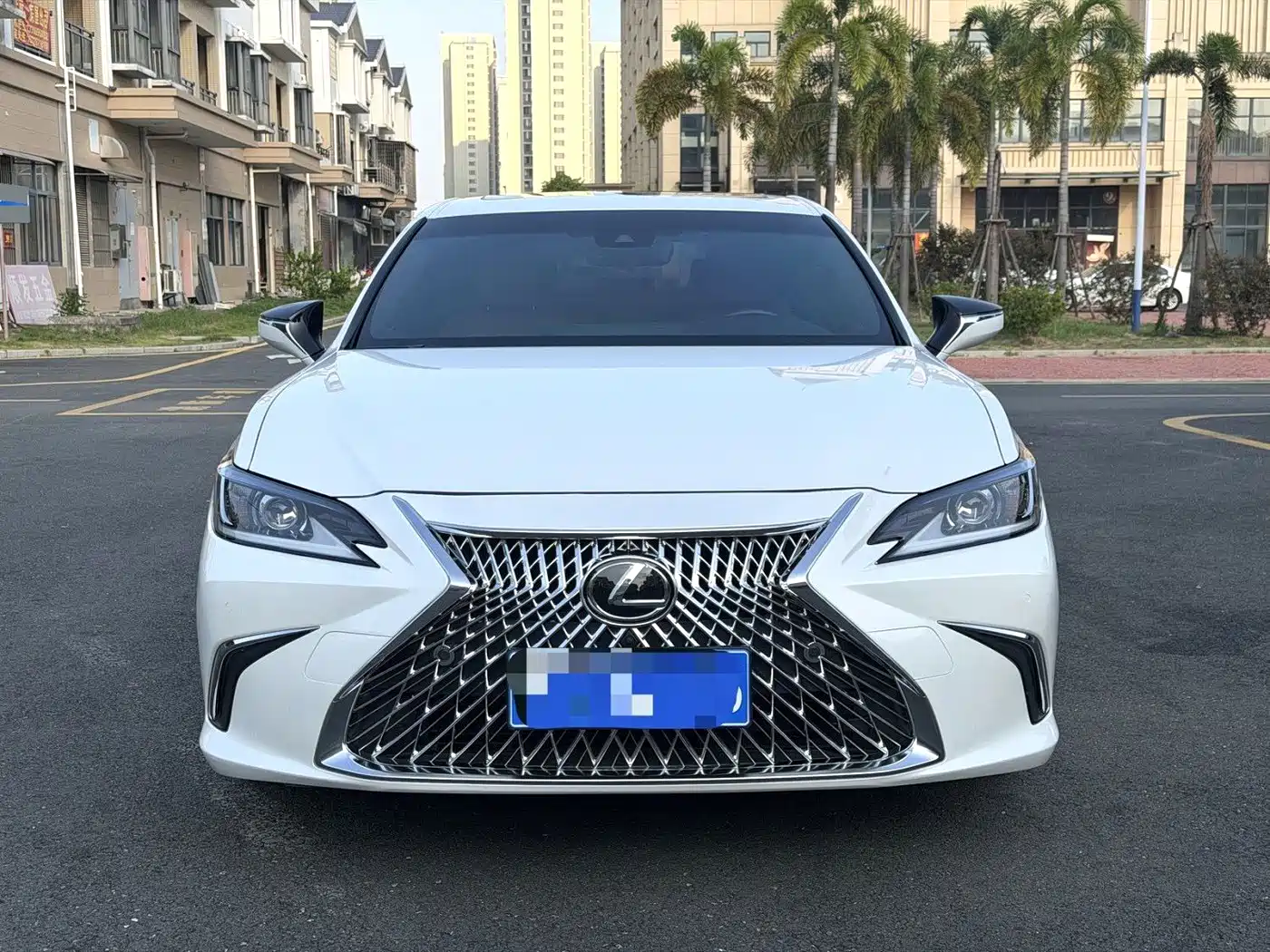 Фото 3 - Lexus ES