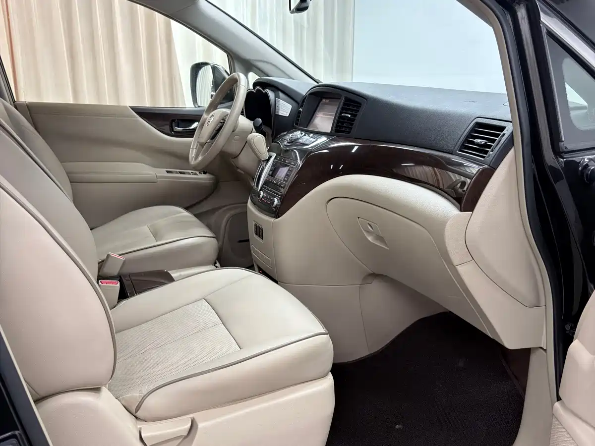 Nissan Quest 2015 3.5L SL фото 7
