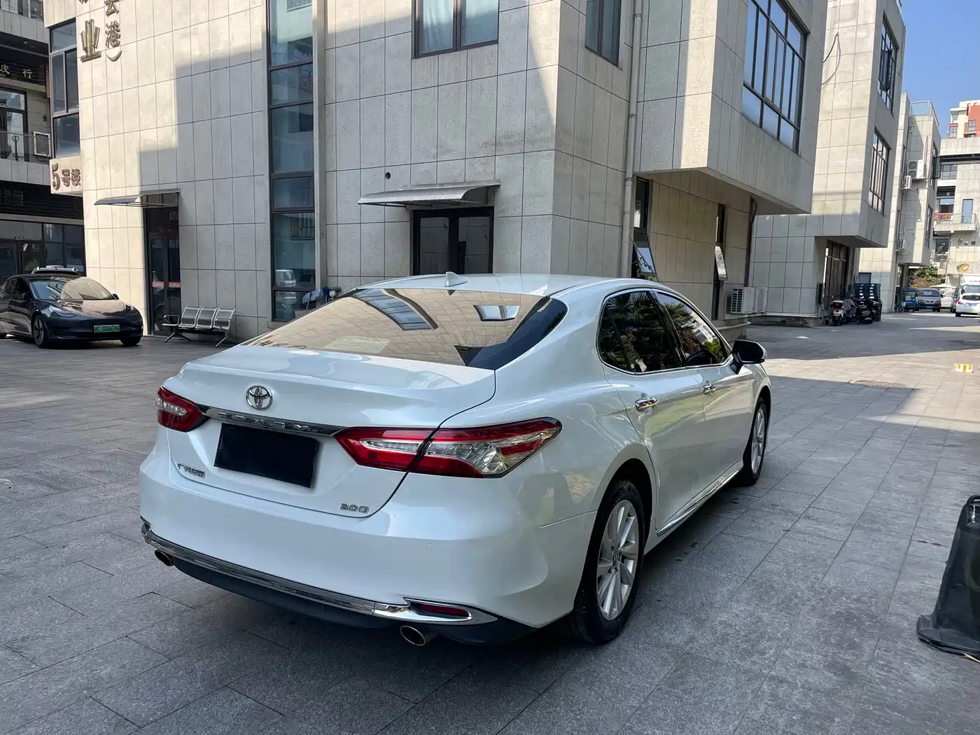 Toyota Camry 2023 2.0G Luxury Edition фото 4