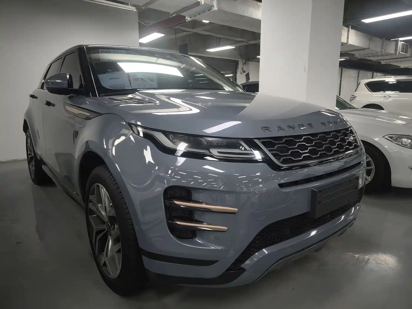 Land Rover Range Rover Evoque 2020 249PS R-DYNAMIC S Sport Edition фото 3