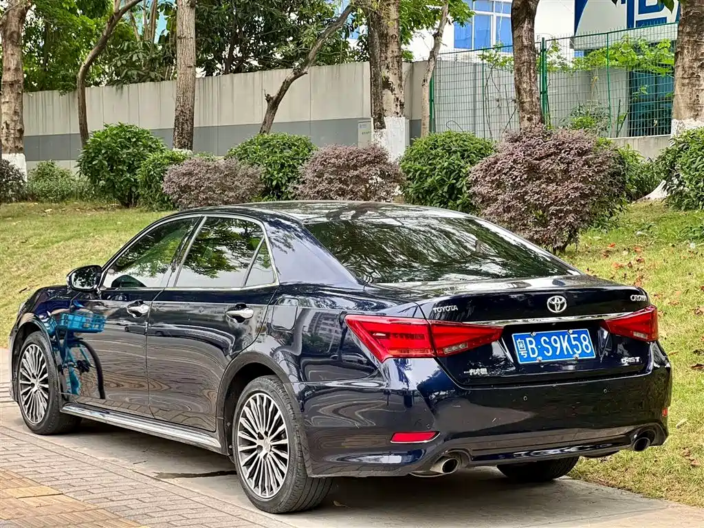 Toyota Crown 2018 2.0T Sport Edition фото 6