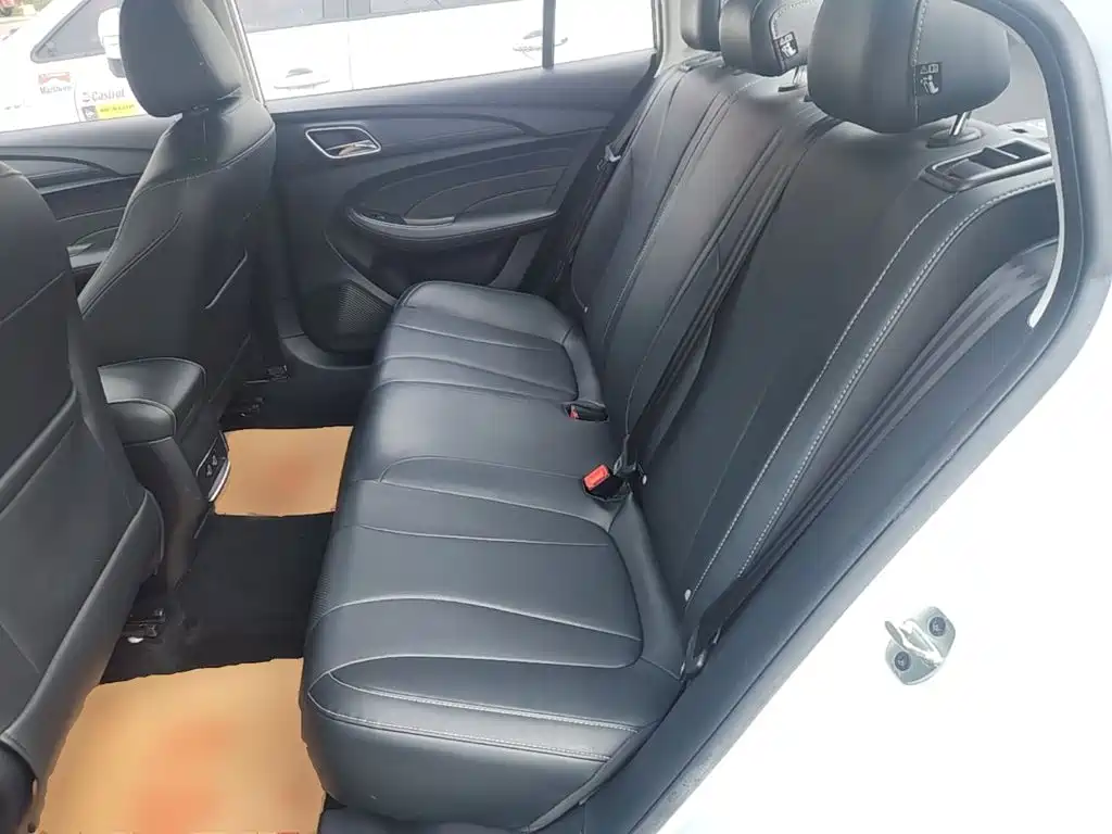 Photo 17 - Roewe i5